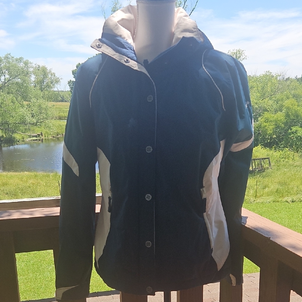 Columbia Blue and White Ski Jacket Performance Design